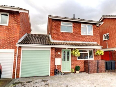 3 Bedroom Link Detached House For Sale In Crowhill