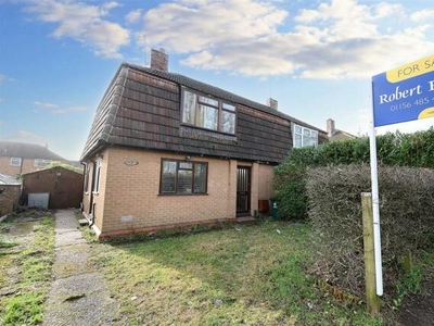 3 Bedroom Semi-detached House For Sale In Calverton