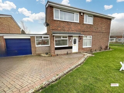 3 Bedroom Semi-detached House For Sale In Hilda Park, Chester Le Street