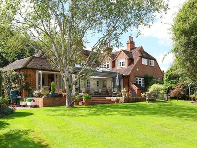 3 Bedroom Semi-detached House For Sale In Ockham, Surrey