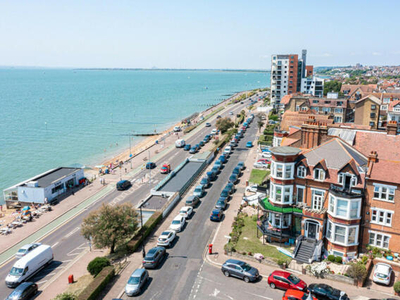 4 Bedroom Apartment For Sale In Westcliff-on-sea