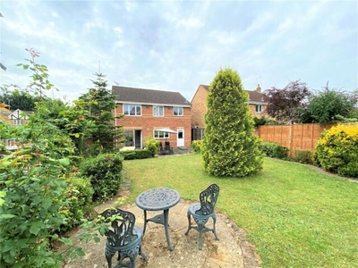 4 Bedroom Detached House For Sale In Abbots Langley, Hertfordshire