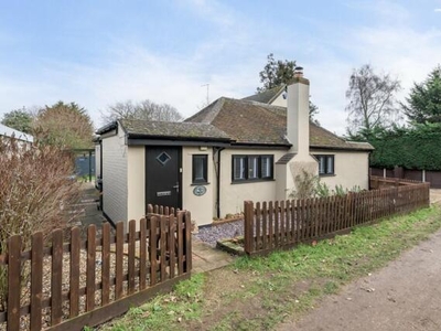 4 Bedroom Detached House For Sale In Ampthill, Bedford