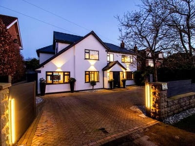 4 Bedroom Detached House For Sale In Bowdon, Cheshire