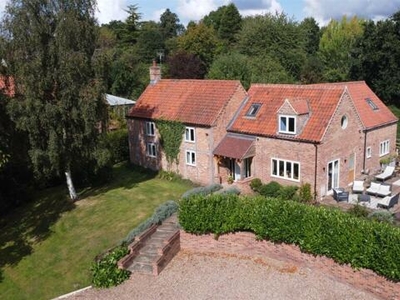 4 Bedroom Detached House For Sale In Maplebeck, Nottinghamshire