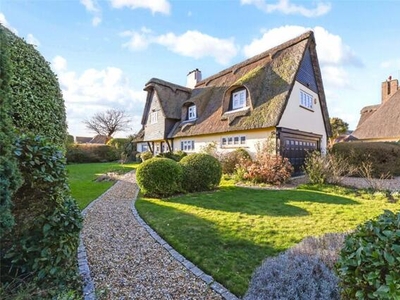 4 Bedroom Detached House For Sale In Middleton-on-sea, West Sussex