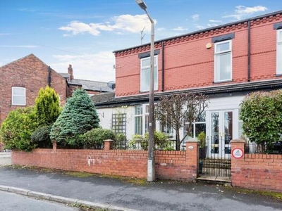 4 Bedroom End Of Terrace House For Sale In Stockport, Greater Manchester