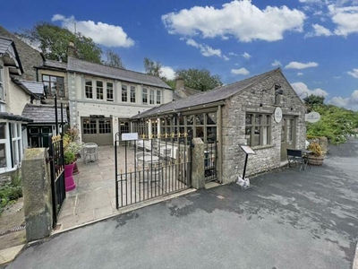 4 Bedroom Semi-detached House For Sale In Queen Street,tideswell,buxton, Derbyshire