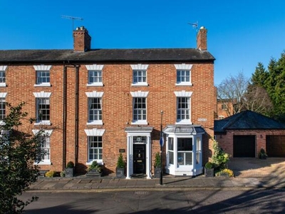 4 Bedroom Town House For Sale In Stratford-upon-avon, Warwickshire