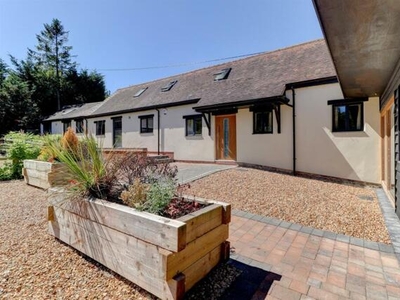 5 Bedroom Barn Conversion For Rent In Flecknoe