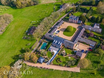 5 Bedroom Barn Conversion For Sale In Bedford, Bedfordshire