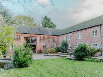 5 Bedroom Barn Conversion For Sale In Derby
