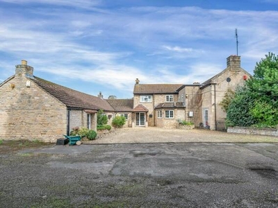 5 Bedroom Detached House For Sale In Ancaster, Grantham
