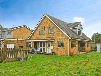 5 Bedroom Detached House For Sale In Croesyceiliog