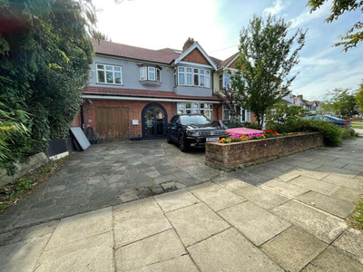 5 Bedroom Detached House For Sale In Southall