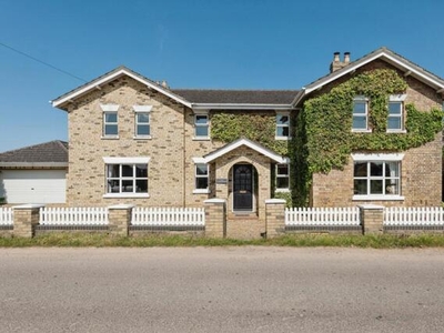 5 Bedroom Detached House For Sale In Woodhall Spa