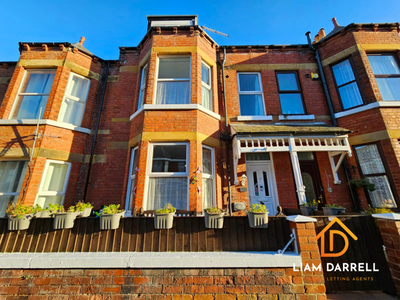 6 Bedroom Terraced House For Sale In Scarborough