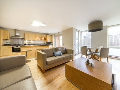 2 bedroom property for sale in Queensdale Crescent, London, W11