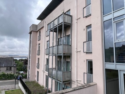 3 bedroom flat to rent Dundee, DD2 1AW