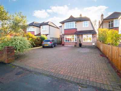 4 Bedroom Detached House For Sale In Sutton, Surrey