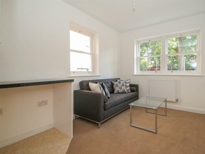 1 bedroom apartment for rent in 9 Linnet Mansion, Linnet Lane, Liverpool, L17
