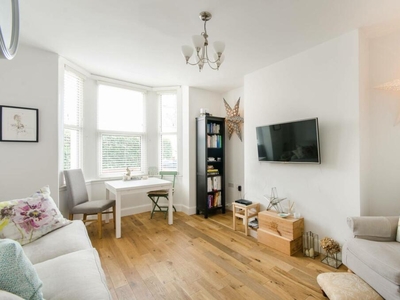 1 bedroom flat for rent in Charlton Road, Harlesden, London, NW10