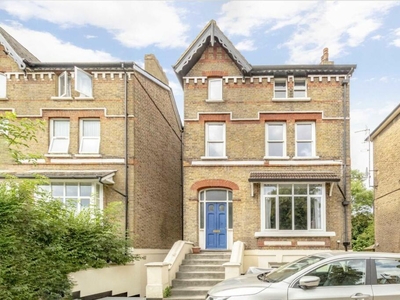 1 bedroom flat for rent in Churchfield Road, West Ealing, W13