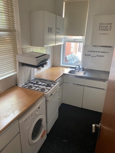 1 bedroom flat for rent in College Road, Manchester, Greater Manchester, M16