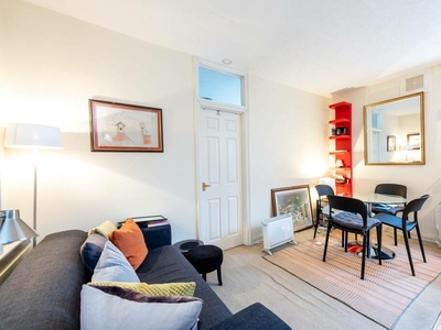 1 bedroom flat for rent in Grove House, Chelsea, London, SW3