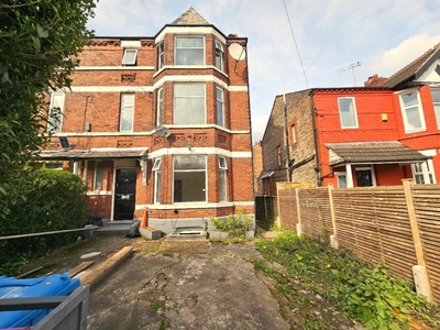 1 bedroom flat for rent in Manley Road, Whalley Range, Manchester, M16