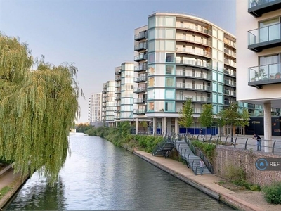 1 bedroom flat for rent in Station Approach, London, UB3