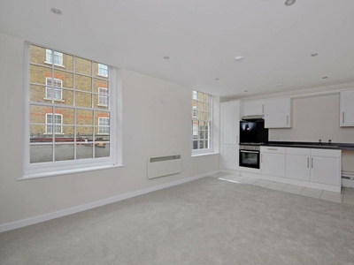 1 bedroom flat for rent in Wentworth Street, Spitalfields, London, E1