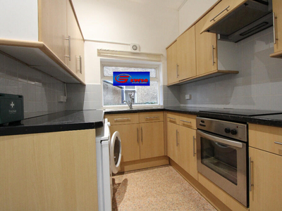 1 bedroom ground floor flat for rent in Chatsworth Road, South Croydon, Surrey, CR0