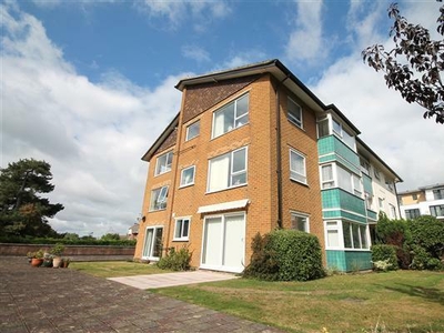 1 bedroom ground floor flat for rent in Seldown Court, Poole, Dorset, BH15