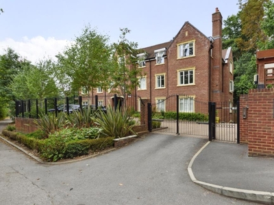 2 Bed Flat/Apartment For Sale in Ascot, Berkshire, SL5 - 5230386