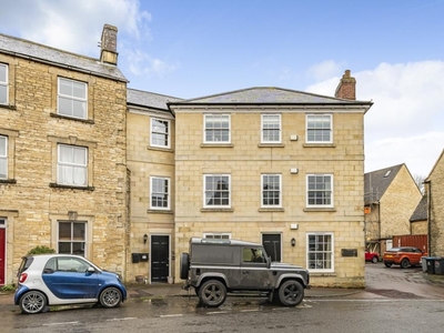 2 Bed Flat/Apartment For Sale in Chipping Norton, Oxfordshire, OX7 - 5323303