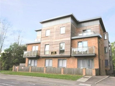 2 Bed Flat/Apartment For Sale in Hemel Hempstead, Hertfordshire, HP3 - 5129909