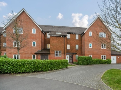 2 Bed Flat/Apartment To Rent in Outfield Crescent, Wokingham, RG40 - 586