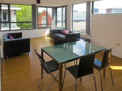2 bedroom apartment for rent in Agecroft House City Centre, M4