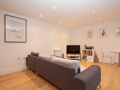 2 bedroom apartment for rent in Choumert Road, London, SE15