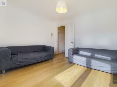 2 bedroom apartment for rent in Clapham High Street, Clapham, SW4