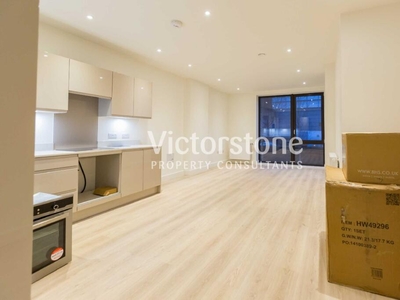 2 bedroom apartment for rent in Glass Blowers House, Valencia Close, Aberfeldy Village London, E14