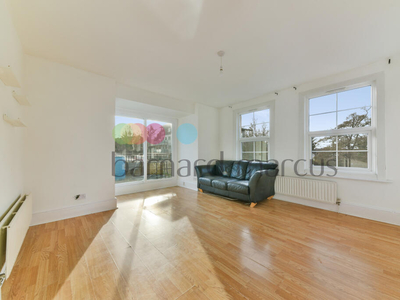 2 bedroom apartment for rent in Sanderstead Road, SOUTH CROYDON, CR2