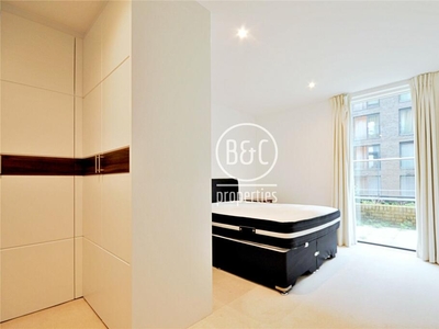 2 bedroom apartment for rent in Tizzard Grove, Kidbrooke Village, London, SE3