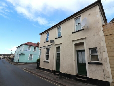 2 bedroom end of terrace house for rent in Locksbrook Road, Bath, BA1