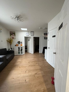 2 bedroom flat for rent in Burrington Road, Quinton, Birmingham, West Midlands, B32 4DS, B32