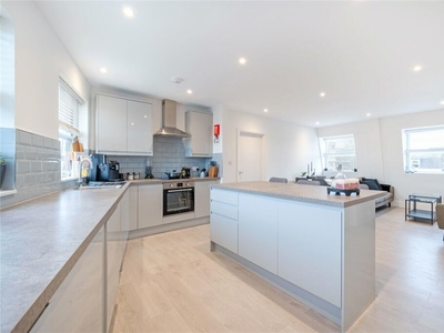 2 bedroom flat for rent in Cromwell Road, South Kensington, SW7