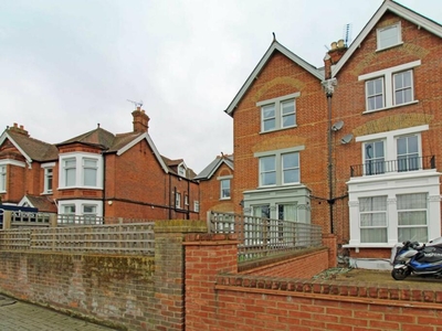 2 bedroom flat for rent in East Acton Lane, East Acton Lane, W3