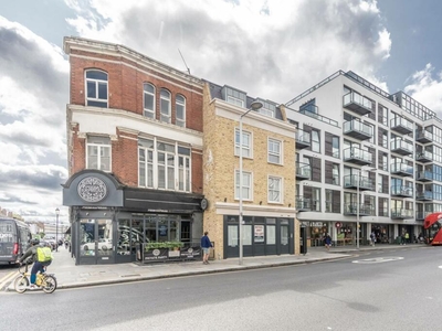 2 bedroom flat for rent in Fulham Road, Chelsea, London, SW10