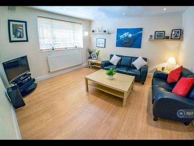 2 bedroom flat for rent in Gloucester Place, London, NW1